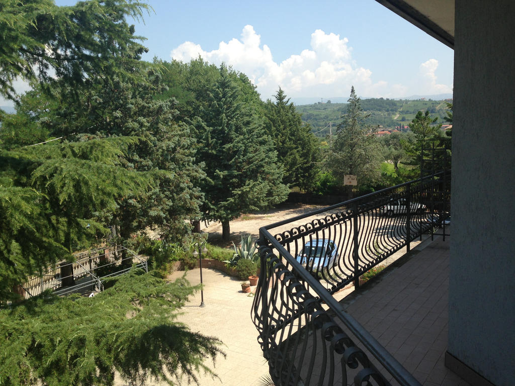 Hotel Del Lago Telese Terme Экстерьер фото