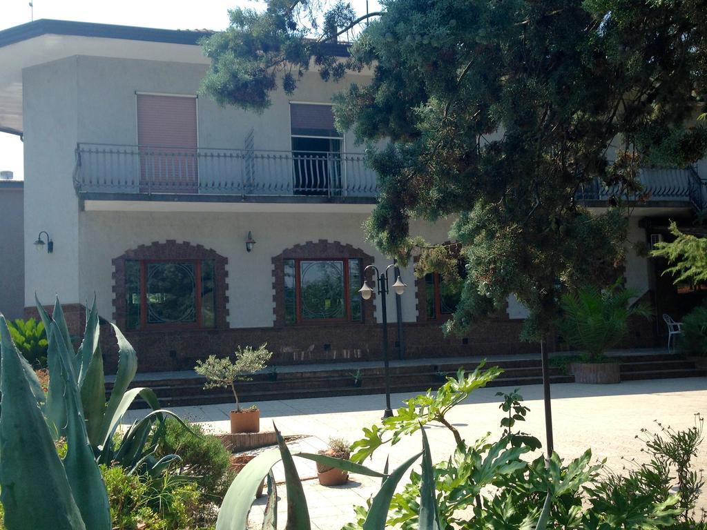 Hotel Del Lago Telese Terme Экстерьер фото